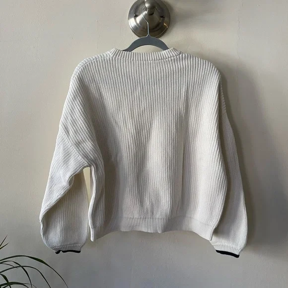 Demylee White Sweater with Purple Accent Design Size Medium - Picture 5 of 5